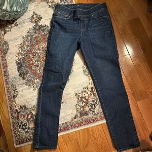 Levi’s 29 skinny jeans elastic waist